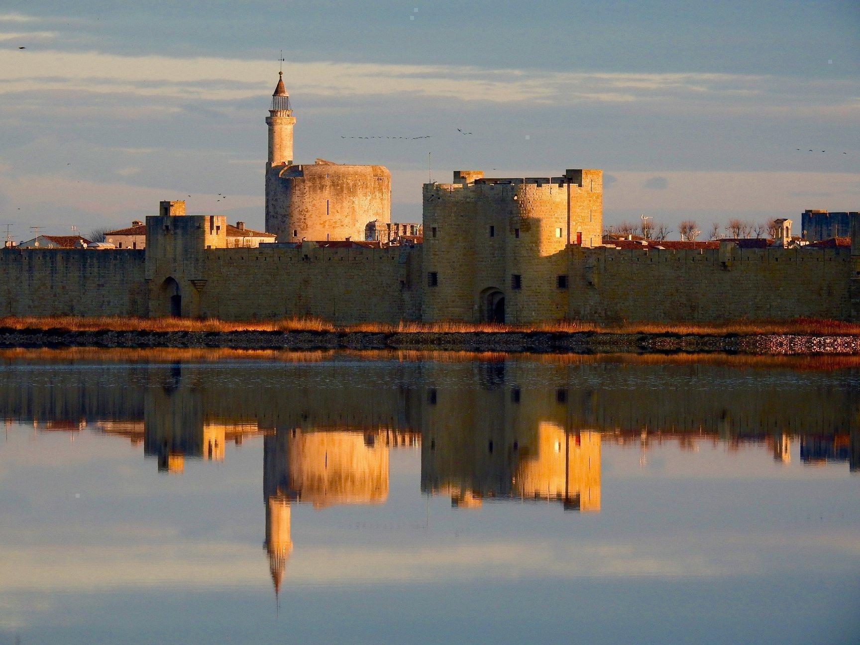 LA CAMARGUE INÉDITE MÉCONNUE