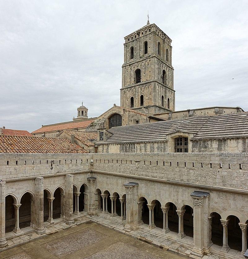 LA CAMARGUE PROVENCALE